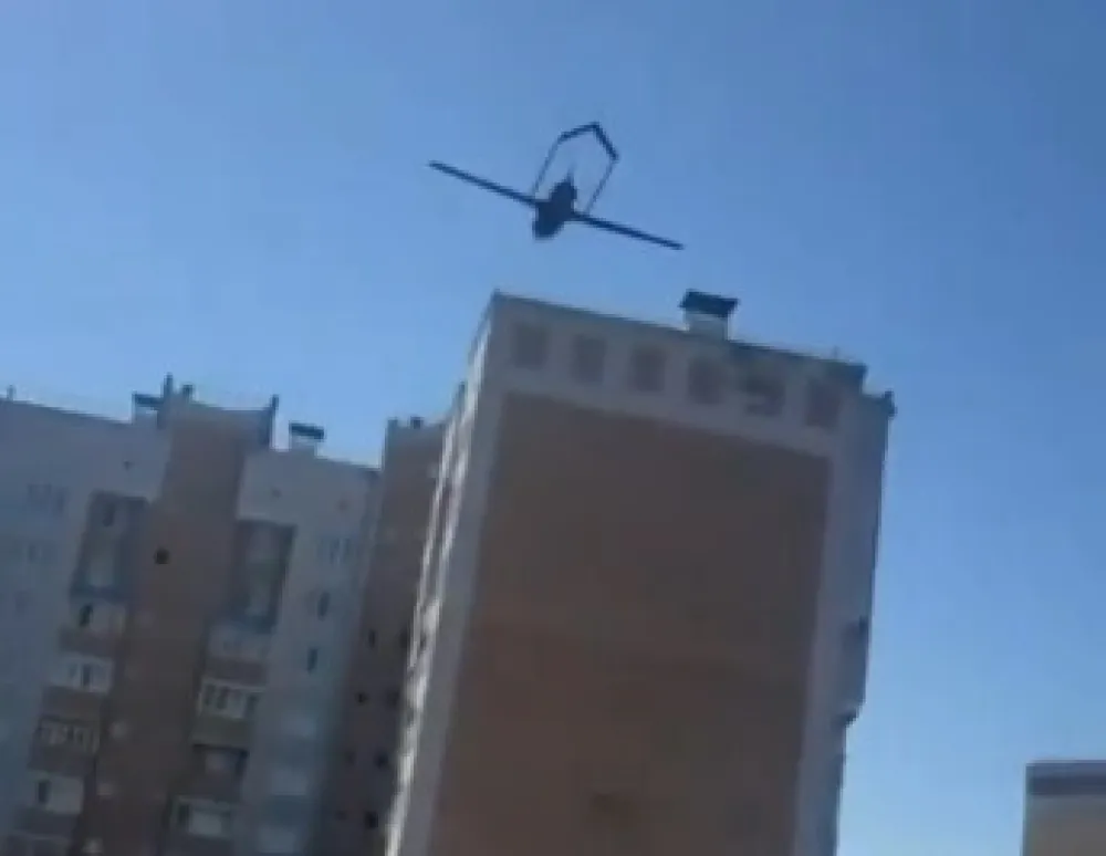 (VIDEO) Ukrajinci Flamingom udarili 1.200 km u Rusiju, dron se zabio direktno u zgradu