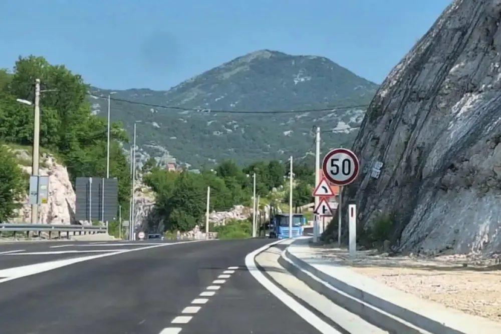 AMSCG: Vozači da prilagode vožnju uslovima na putu