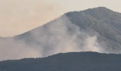 (VIDEO) Treći dan gori nik&scaron;ićko selo Brestice: Mje&scaron;tani brane kuće, traže reakciju države
