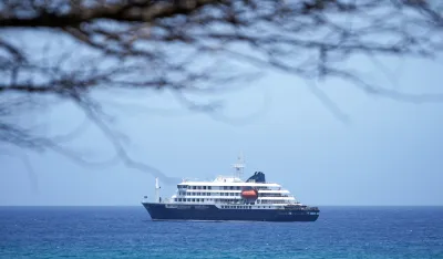 Kruzer MV Hondijus u ponedjeljak 4. maja 2026. godine u blizini Zelenortskih ostrva