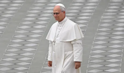 Papa Lav nazvao banku, službenica mu spustila slu&scaron;alicu