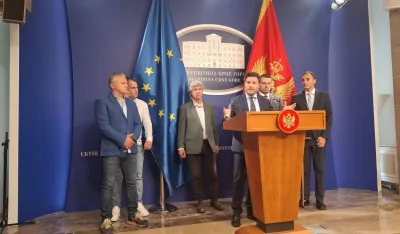 Abazović: Građani imaju pravo da znaju &scaron;ta se Vlada dogovorila sa Statisom oko Svetog Stefana