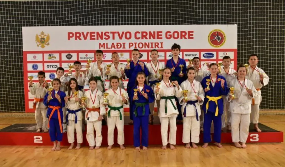Najboji mladji pioniri