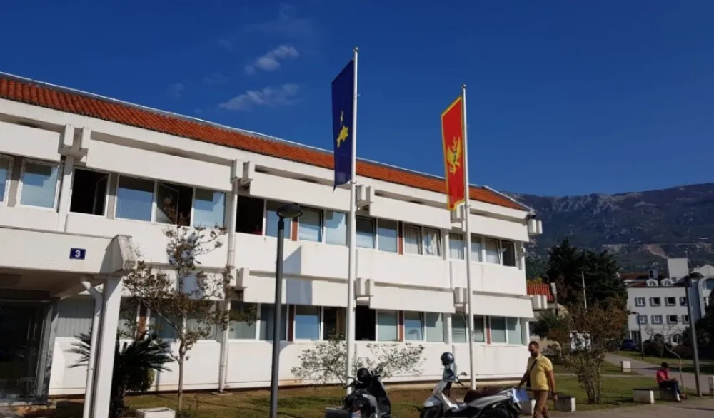NSD: Vlada obustavila Program privremenih objekata Op&scaron;tine Budva