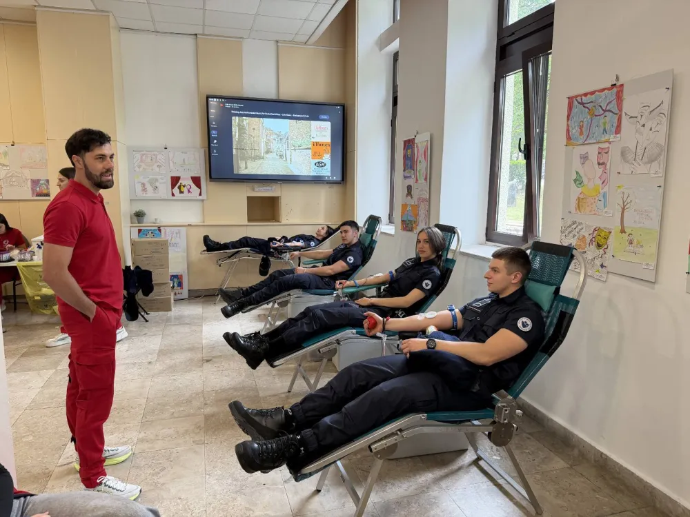 Polaznici Policijske akademije tradicionalno učestvuju u akciji dobrovoljnog davanja krvi