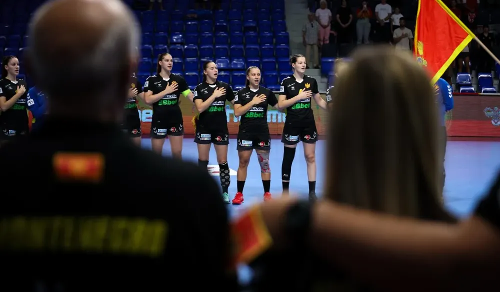 Mlade "lavice" saznale dva rivala