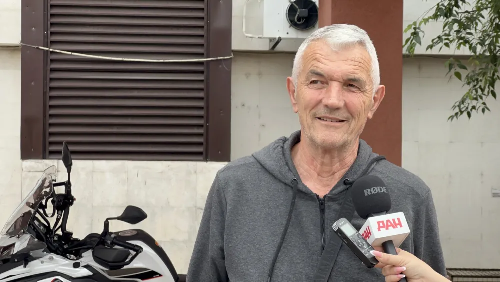 (VIDEO) Podgoričkim muralima jo&scaron; nije porasla kosa