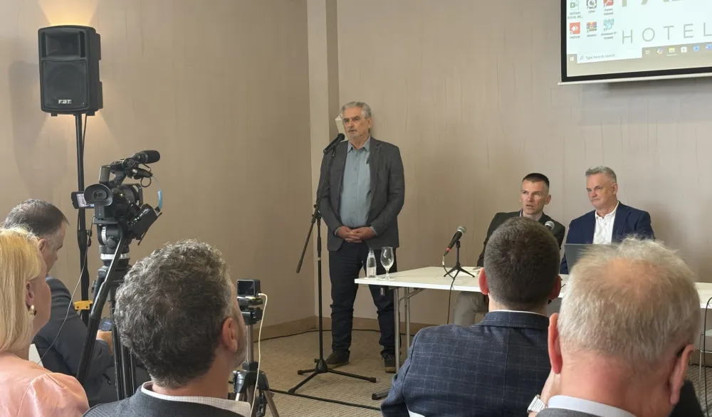 Зоран Хамовић током обраћања