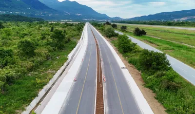 (VIDEO) Uprava za saobraćaj objavila novi snimak: Pogledajte kako teku radovi na izgradnji bulevara Tivat-Jaz