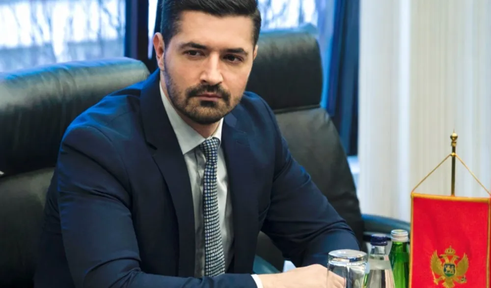 Mustajba&scaron;ić za "Dan": Dogovor nije popu&scaron;tanje, već politička zrelost