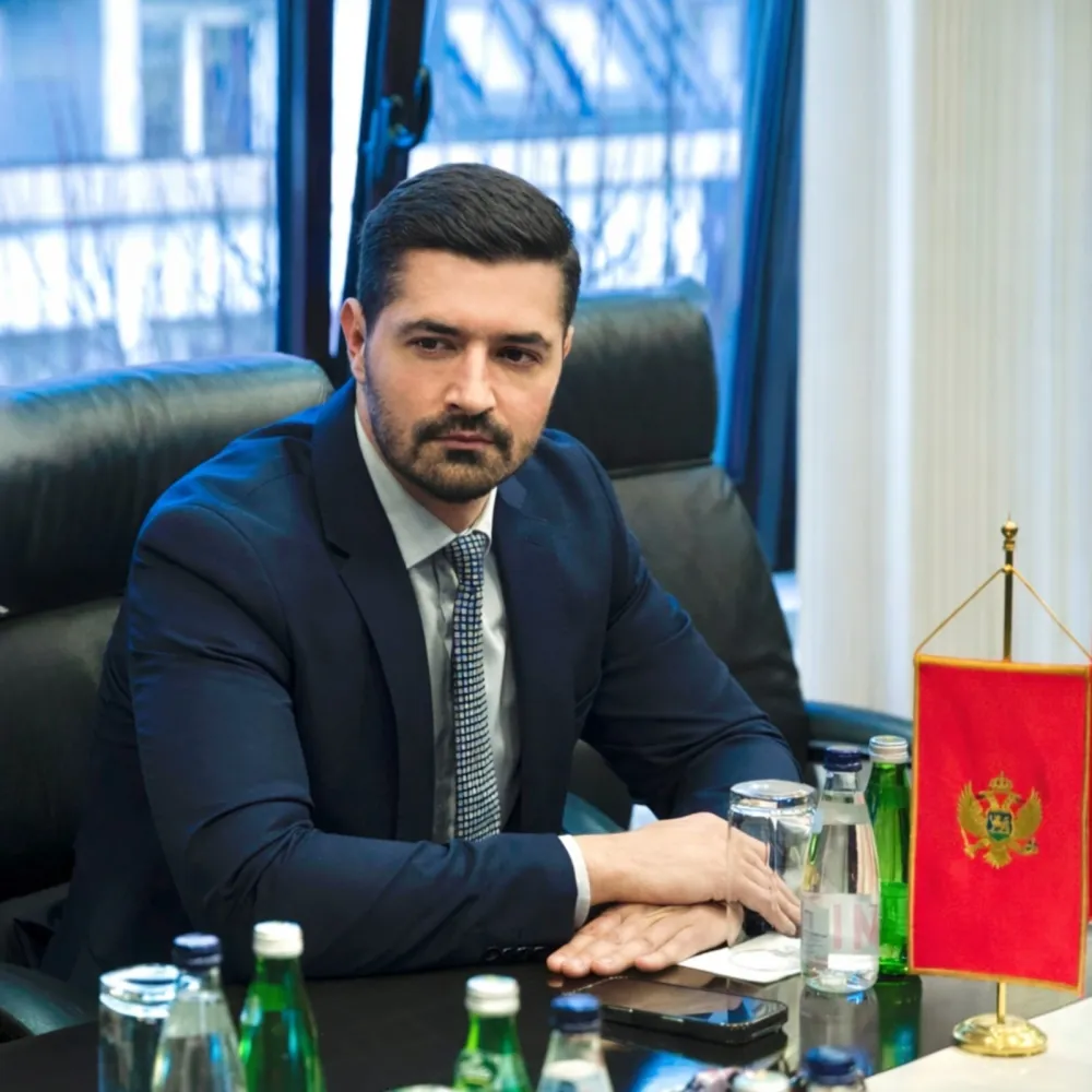 Mustajba&scaron;ić za "Dan": Dogovor nije popu&scaron;tanje, već politička zrelost