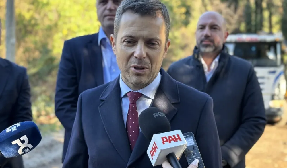 Мујовић обишао радове у улици