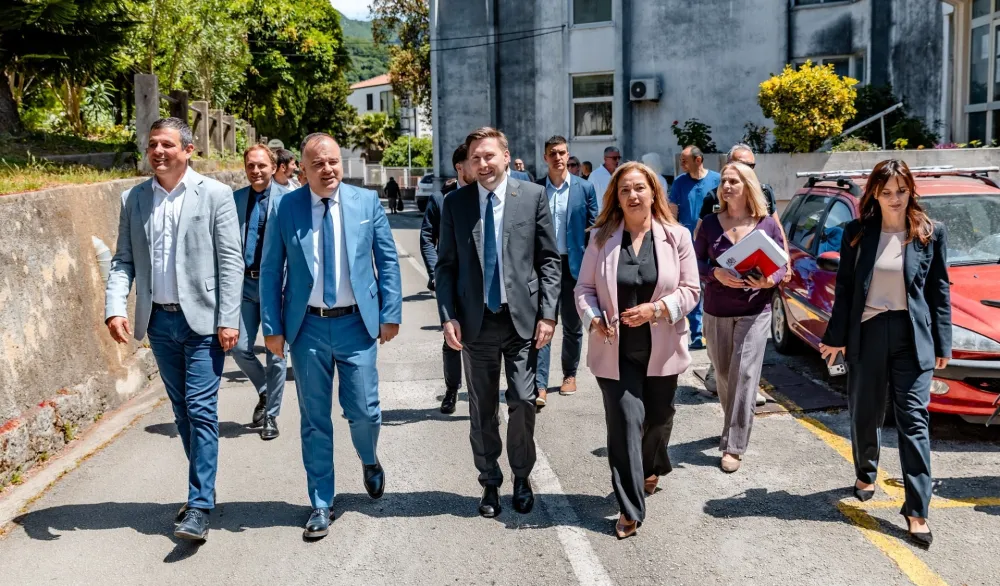 Op&scaron;tina Herceg Novi donirala sanitet i tri aparata za Bolnicu Meljine