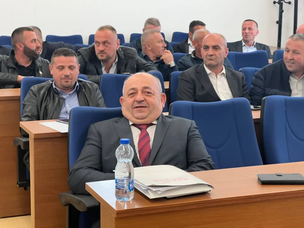 Odbornici DPS-a spriječili smjenu Samira Agovića