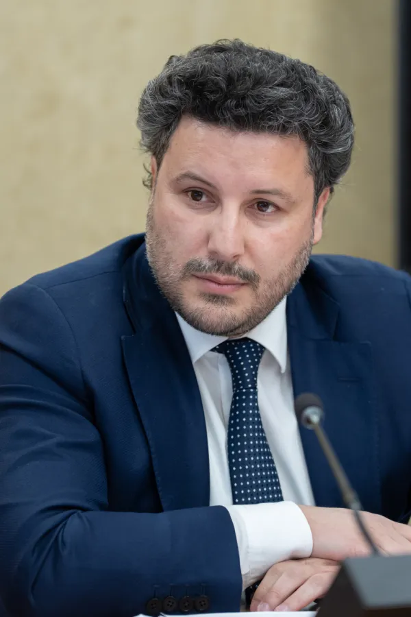 Abazović dobio Ubovića na sudu: "Mafija jo&scaron; jednom poražena"