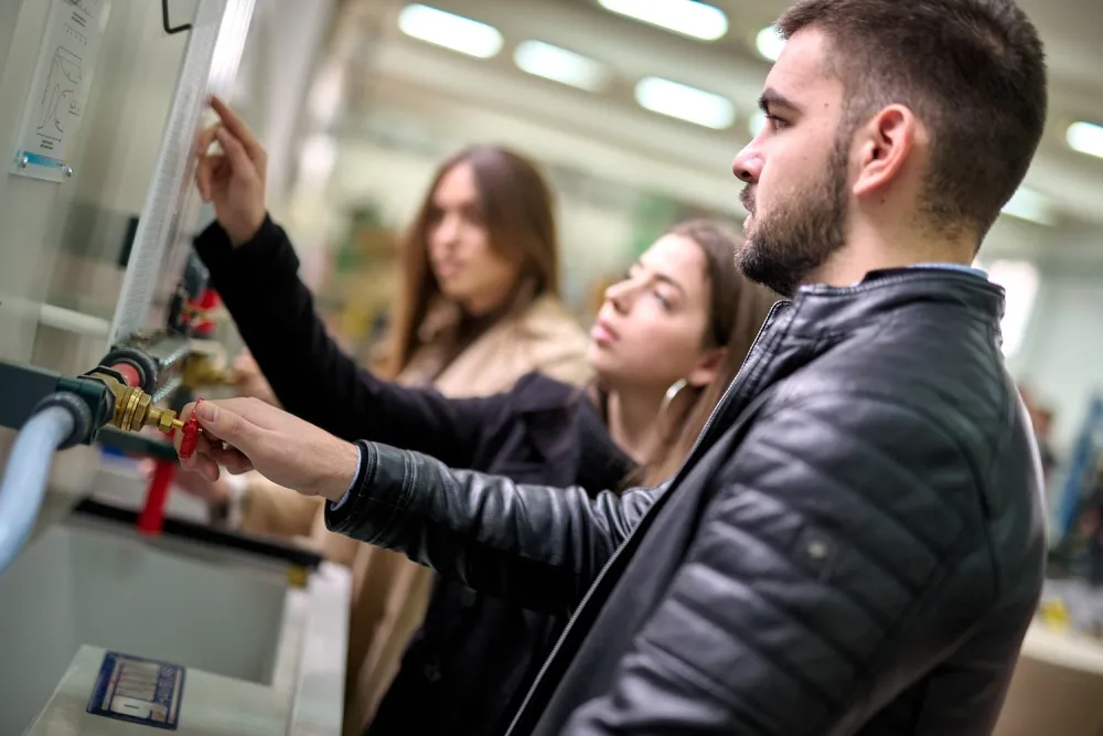 Obrazovanje u sjeni lažnih diploma i korupcije
