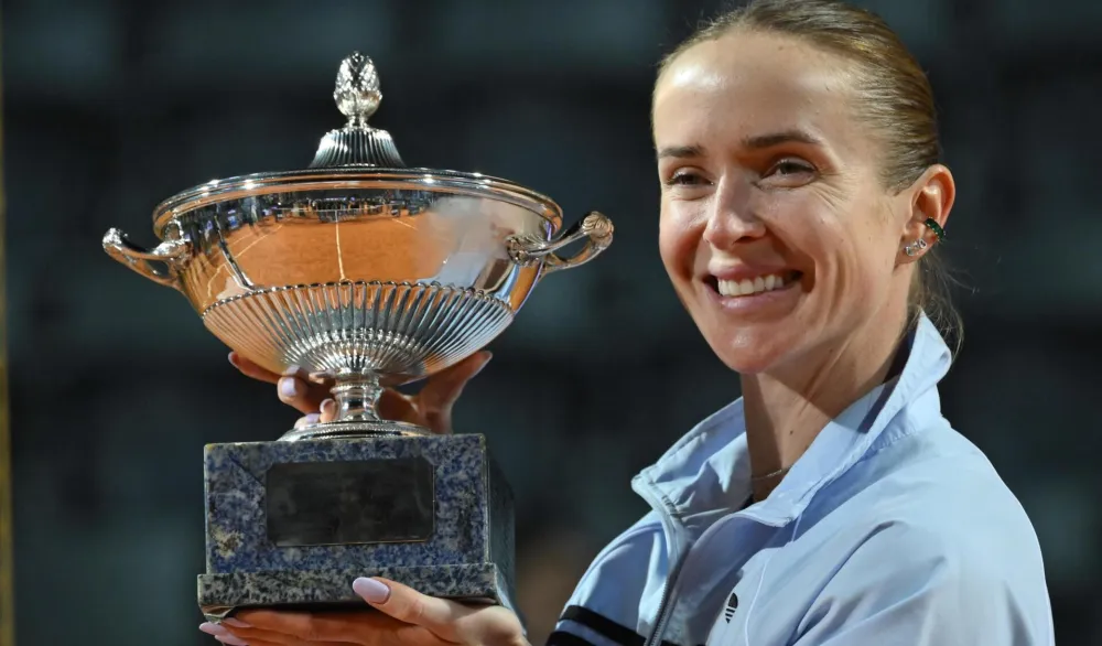 Elina Svitolina sa peharom