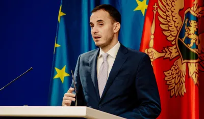 Konatar: Država ne smije živjeti samo od kredita, potrebna nam je nova ekonomska politika