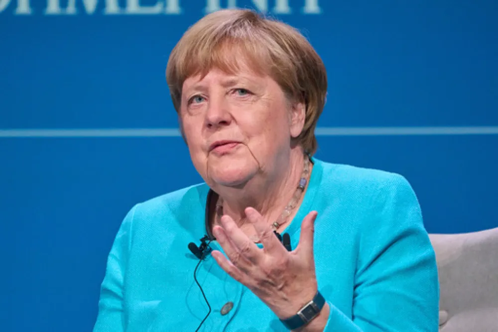 Merkel: Evropski političari ne bi smjeli da potcjenjuju Putina
