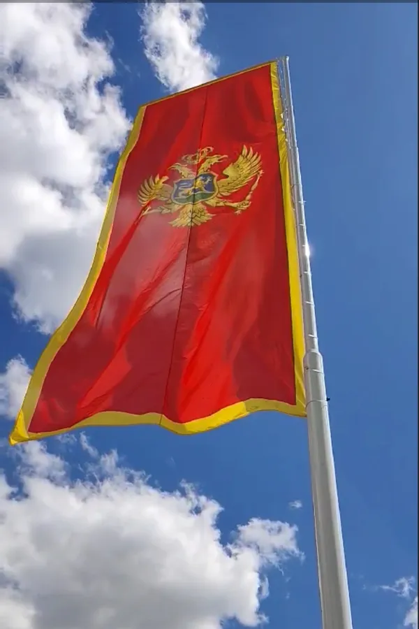 Visoko podignut barjak na Gojinom brdu: Jarbol slobode kao svetionik nezavisnosti