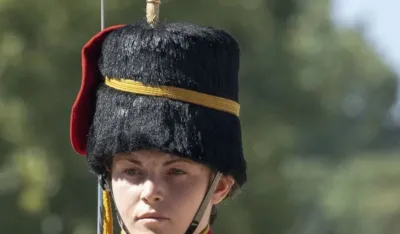 Mlada britanska vojnikinja pala s konja i poginula, na priredbi bio i kralj Čarls