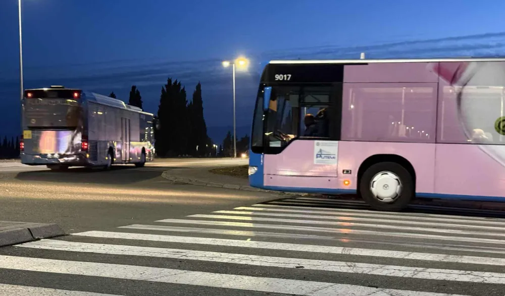 Kroz Zetu voze samo dva autobusa