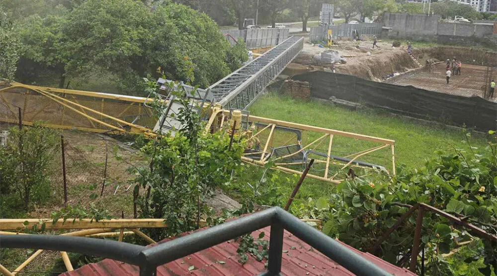 Dizalica pala na kuću i poslovni objekat u Čelugi, nema povrijeđenih