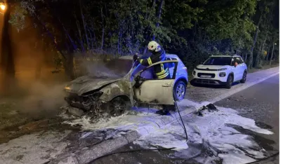 Zapaljeno vozio na Cetinju