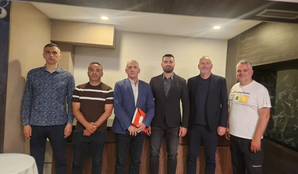 Radončić u dru&scaron;tvu članova komisije