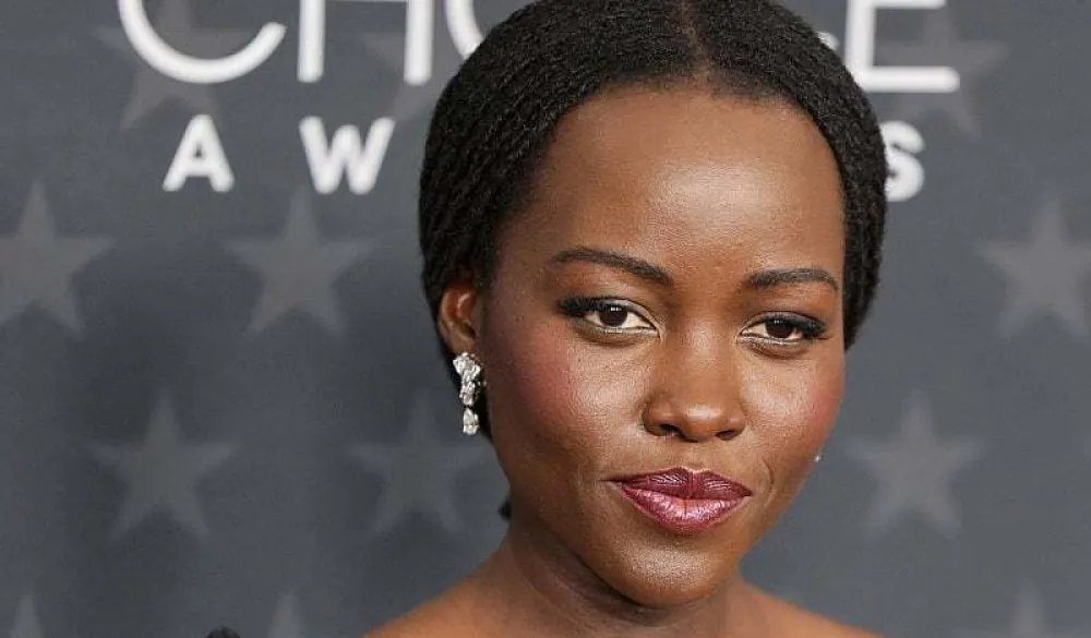 Kritike novog filma Odiseja: Lupita Niongo tumači ulogu Jelene Trojanske
