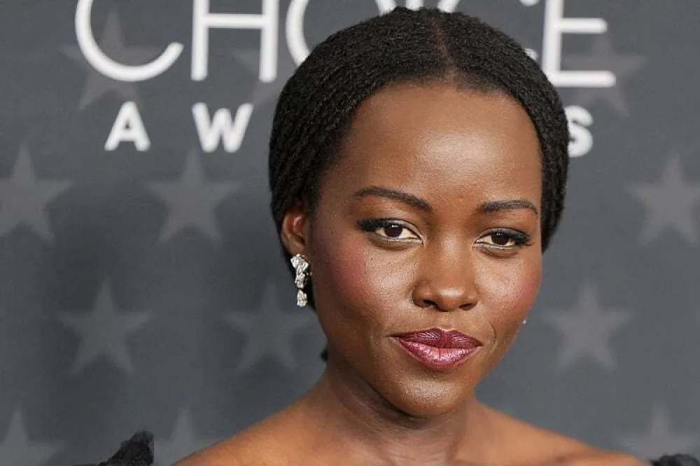 Kritike novog filma Odiseja: Lupita Niongo tumači ulogu Jelene Trojanske