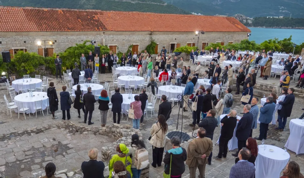 "Grad teatar" okupio Evropu u Budvi