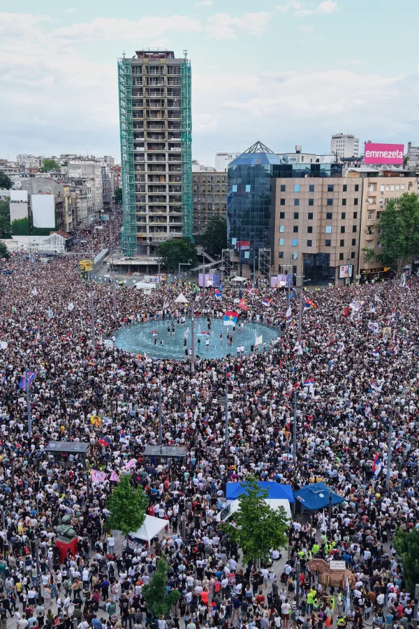 (FOTO) DW o skupu na Slaviji: Studentski talas nikako da splasne