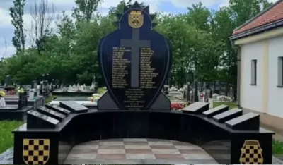 Uklonjen spomenik sa usta&scaron;kim simbolima kod Dervente