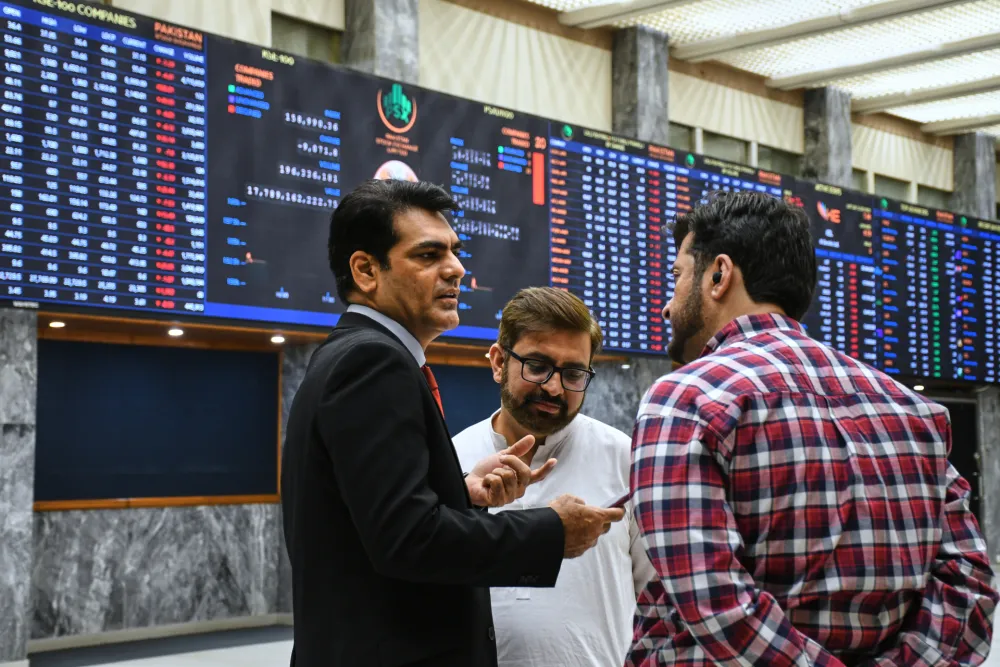 Optimizam na berzama: Barel nafte Brent ispod 100 dolara
