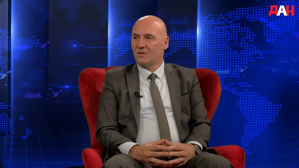 (VIDEO) U biračkom spisku i fantomski birači i preminuli, Obradović najavljuje uređenije baze podataka do narednih izbora