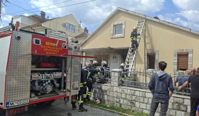 (VIDEO) Požar u nik&scaron;ićkom naselju: Vlasnik kuće povrijeđen poku&scaron;avajući da ugasi vatru