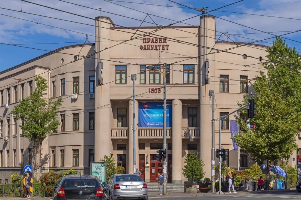 Požar na Pravnom fakultetu u Beogradu, evakuisana zgrada