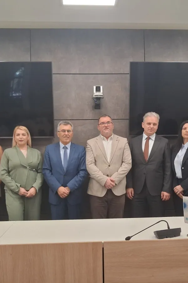 EPCG i Op&scaron;tina Nik&scaron;ić obezbijedili obroke za 200 ugroženih građana
