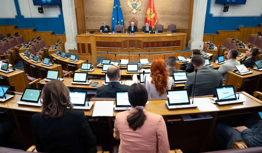 Crna Gora rizikuje gubitak 4,6 miliona eura iz Plana rasta EU ukoliko do kraja juna ne usvoji ustavne izmjene