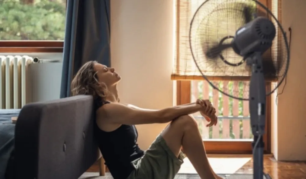 Ovaj trik hladi spavaću sobu za pet minuta bez ventilatora