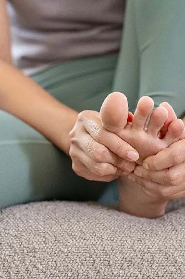 Osjećate bol u stopalu nakon &scaron;to ustanete? Evo &scaron;ta ga uzrokuje