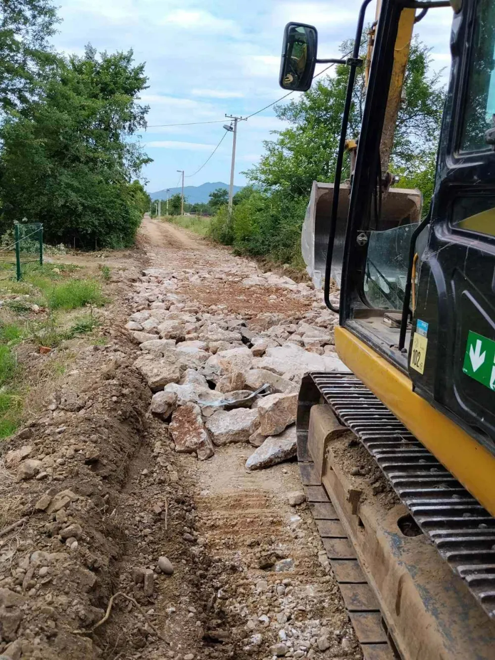 Pri kraju sanacija puteva u Stanjevića Rupi i Lopatama:&nbsp;Putari stižu na Drezgu 8. juna