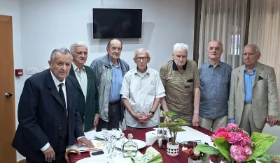 Sedam decenija od završetka školovanja okupilo maturante nikšićke gimnazije: Generacija koja nije zaboravila drugarstvo