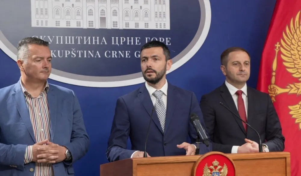 Opozicija predstavila platformu za prevazilaženje krize: Traže izmjene spornih zakona o unutra&scaron;njim poslovima i ANB