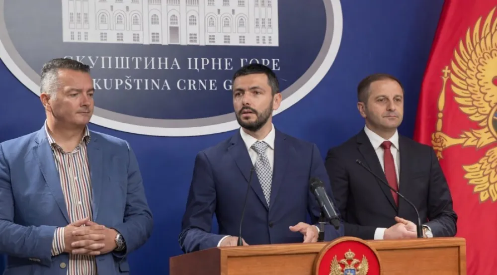 Opozicija predstavila platformu za prevazilaženje krize: Traže izmjene spornih zakona o unutra&scaron;njim poslovima i ANB