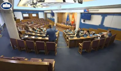 Izglasan Zakon o statusu dinastije Petrović Njegoš: Glasalo je 45 poslanika, 40 je bilo za