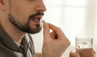 Kako pravilno uzimati tablete da biste sačuvali želudac i jednjak