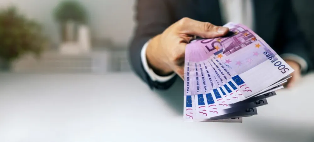 Euro ojačao poziciju druge svjetske valute, rekordan rast izdavanja obveznica