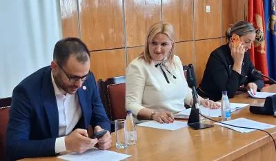 U SO Nik&scaron;ić raspravljali o pro&scaron;losti, budućnosti, praznicima, Sunčanom gradu...